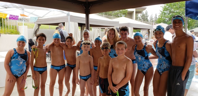 FriendlyHillsCCSwimDive015